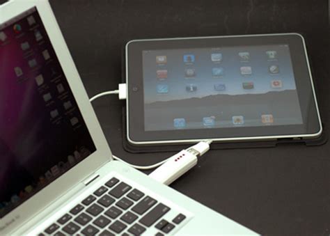 QuickerTek iPad Charge Monitor Sizes Up Your USB Port  