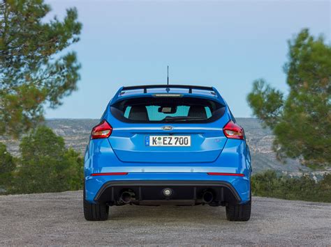 ford focus rs review gtspirit