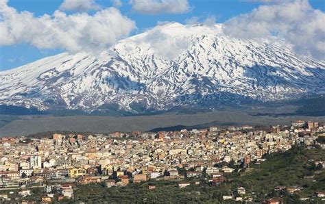 mount etna eruptions history facts britannica