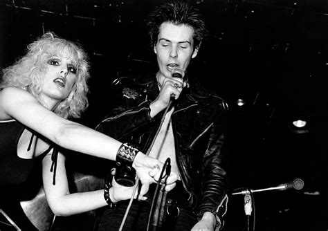 Nancy Spungen Found Dead Sid Vicious Charged With Murder Rolling Stone