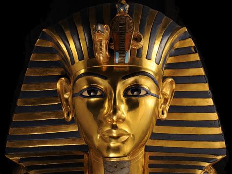 king tutankhamuns sarcophagus removed  tomb   time
