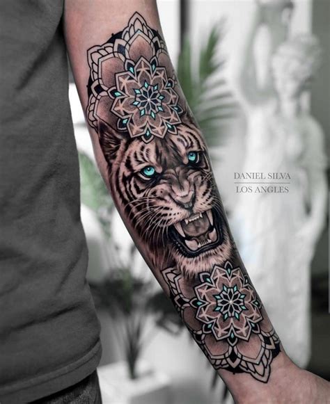 opvallende kleur tattoo tribal tattoos cool forearm tattoos finger tattoos body art tattoos