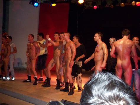 Naked Men On Stage 17 Pics Xhamster