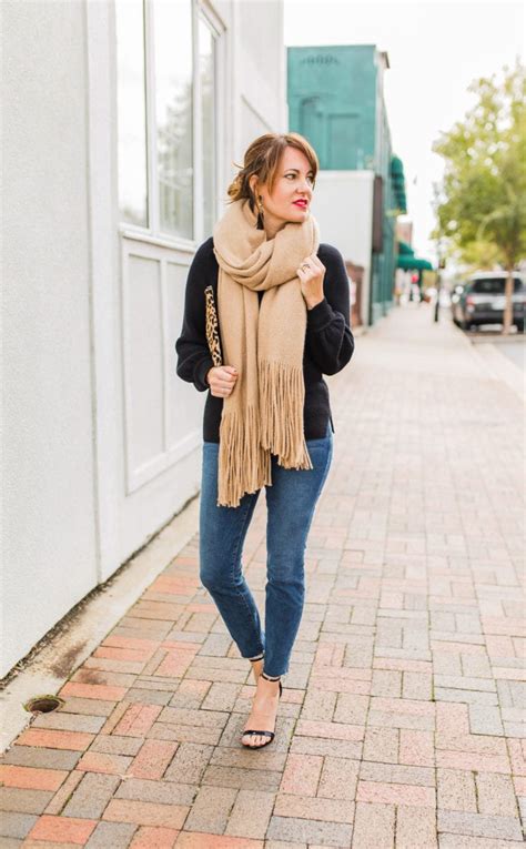 ways  style  plain scarf  fall   woman