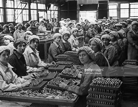 women at work during the first world war women munition