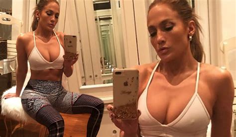 Jennifer Lopez 48 Flaunts Her Flawless Figure In Gym Gear