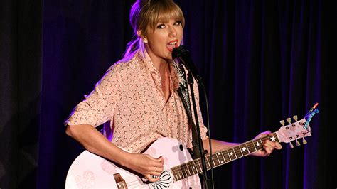taylor swift performs shake it off at stonewall inn for