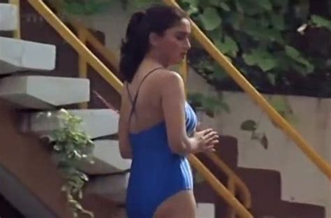 Top 10 Bollywood Actresses In Swimming Costumes