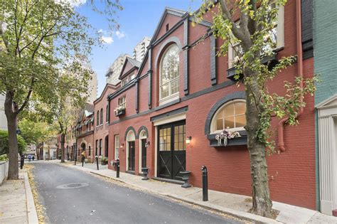 historic rittenhouse carriage house asks   major makeover curbed philly