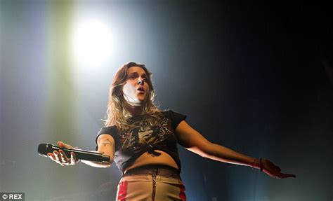 Swedish Singer Tove Lo Shocks By Flashing Her Bare Breasts Daily Mail