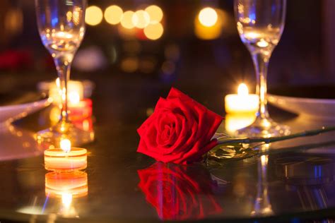 Best Ways To Create A Romantic Dinner At Home Next Deal Shop