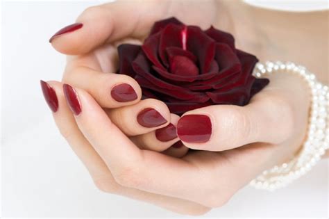 choosing  great nail color  important   manicure