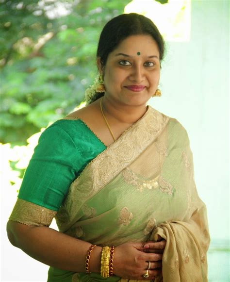 tulasi aunty latest beautiful photos latest tamil