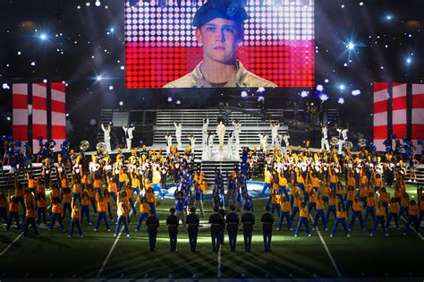 infographic facts about ang lee s billy lynn s long