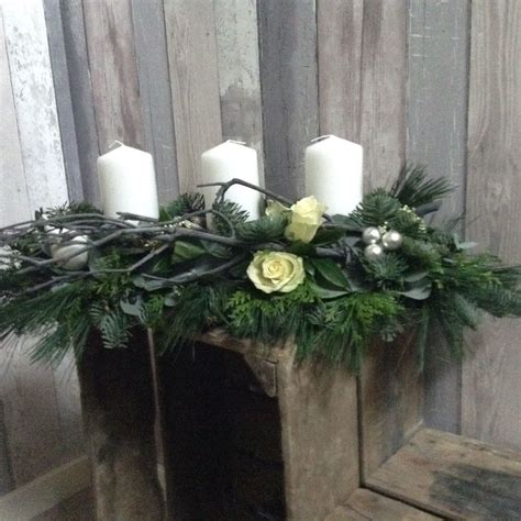 kerststuk voor op tafel christmas wreaths table decorations holiday decor plants furniture