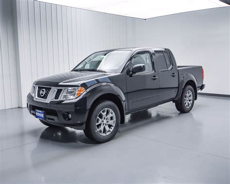 nissan frontier sv wd crew cab pickup