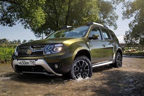 updated  renault duster receives  engines  russia autoevolution