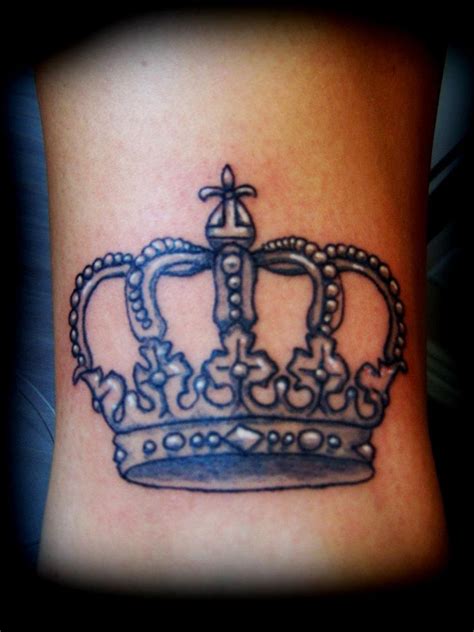 Crown Tattoo Pink Instead Of White Tattoo Designs Men Tattoos
