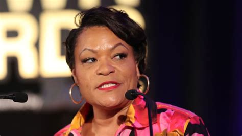 new orleans mayor latoya cantrell says she ll pay back 30 000 spent on