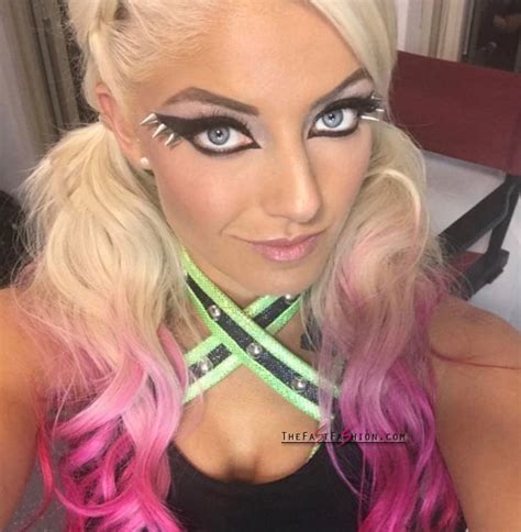 alexa bliss denies naked images leaked online are her as paige sex tape fallout continues