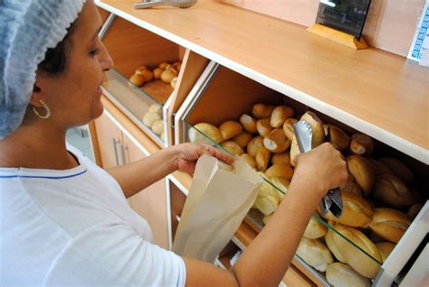 preço do pão francês dobra em um ano notícias rs br br