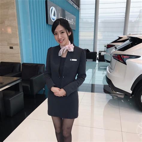 Fang Ting Have Sex With Her Customer For Selling Cars