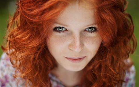 redhead girl freckles wallpaper 1920x1200 20644