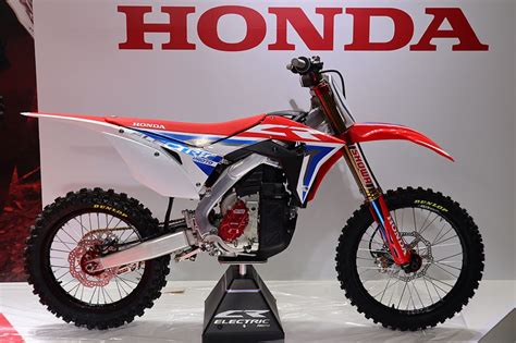 video honda debuts cr electric  japan  works dirt bike test