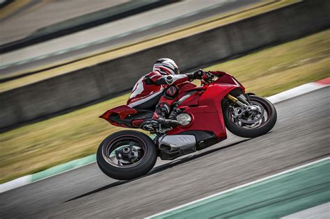 ducatis panigale  speciale    facts
