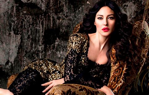 Fashion Tips From Monica Bellucci Fashion And Wear