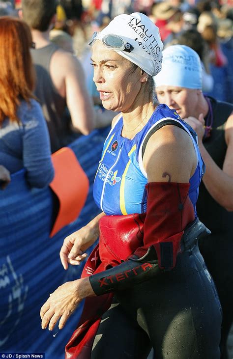 Teri Hatcher Completes Triathlon Just Months Before She