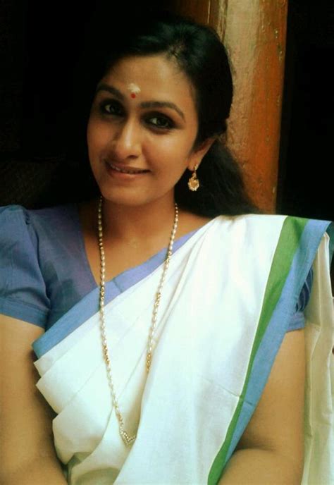 Malayalam Hot Serial Actress Kavitha Nair Exclusive