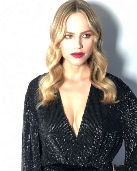 Halston Sage Sexy 35 Photos Thefappening