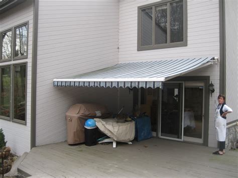 photo   retractable awning     recover check