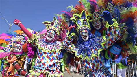 carnaval de barranquilla  las mejores imagenes de la batalla de flores en la