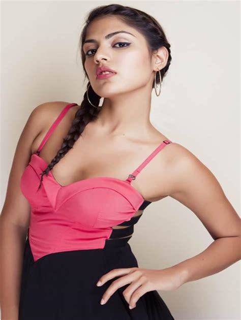 20 Best Hot And Sexy Bold Rhea Chakraborty Photos