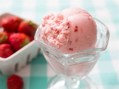 trouble  strawberry ice cream   nail  trickiest dessert  eats