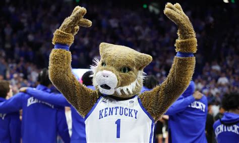 Kentucky Basketball Ranked 16th In Cbs Preseason Ranking Projections