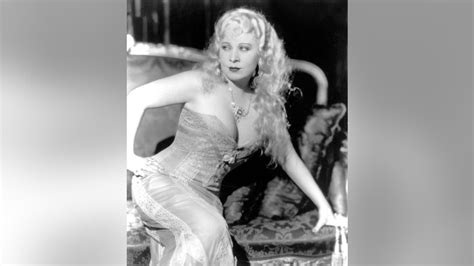 ‘30s Sex Symbol Mae West Has Been Misquoted For Decades Book Reveals
