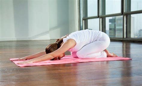 tres posturas sencillas de yoga que te darán mayor flexibilidad