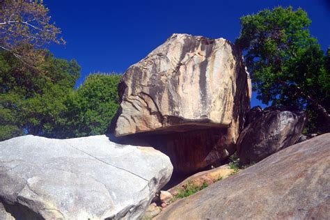 tule river indian reservation pictographs