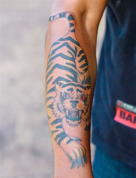 Tiger Forearm Tattoo Interesting Tattoos Pinterest