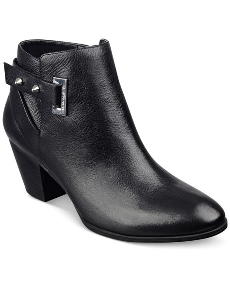 guess women s verity ankle booties in black lyst