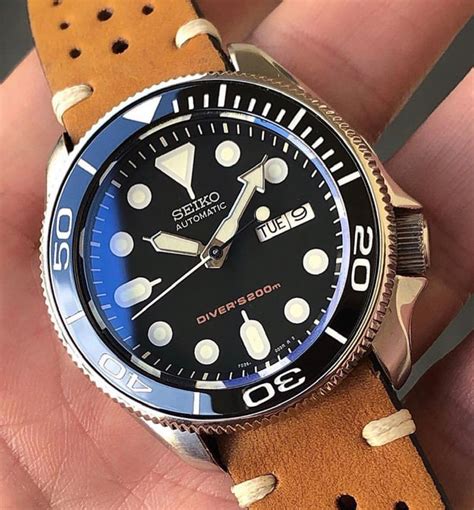 upgrade   sapphire crystal   seiko skx godfather style