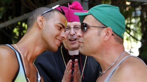 Cuba Gay Pride Calls For Same Sex Marriage To Become Legal Bbc News