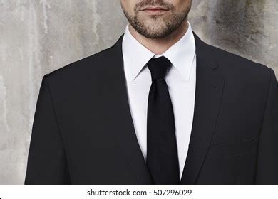 suit  tie