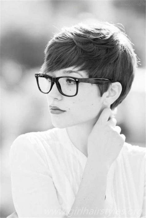 short hair pixie cut hairstyle with glasses ideas 67 fashion best