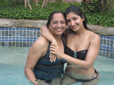 tamilnadu sexy girls in swiming pussy porn phots porn pictures