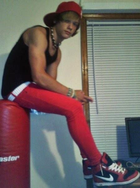 17 best images about guys in leggings and tight pants on pinterest