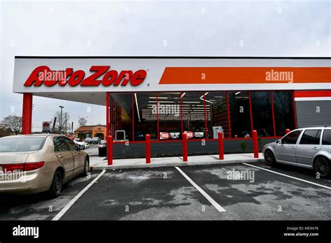 auto zone store  res stock photography  images alamy